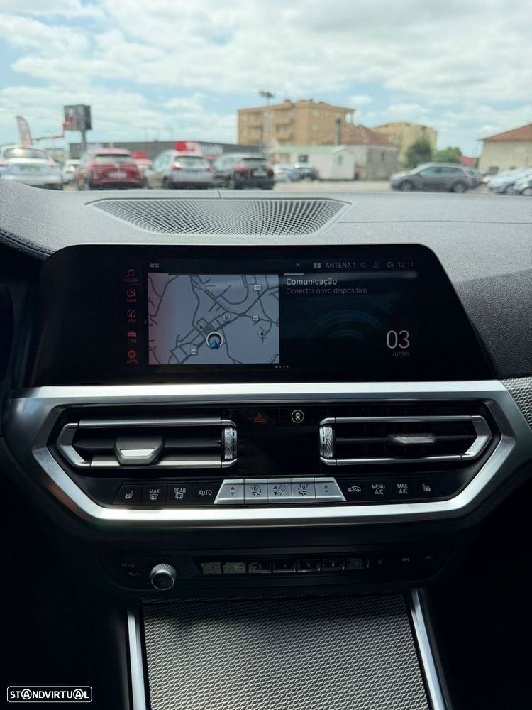BMW 330 - 42