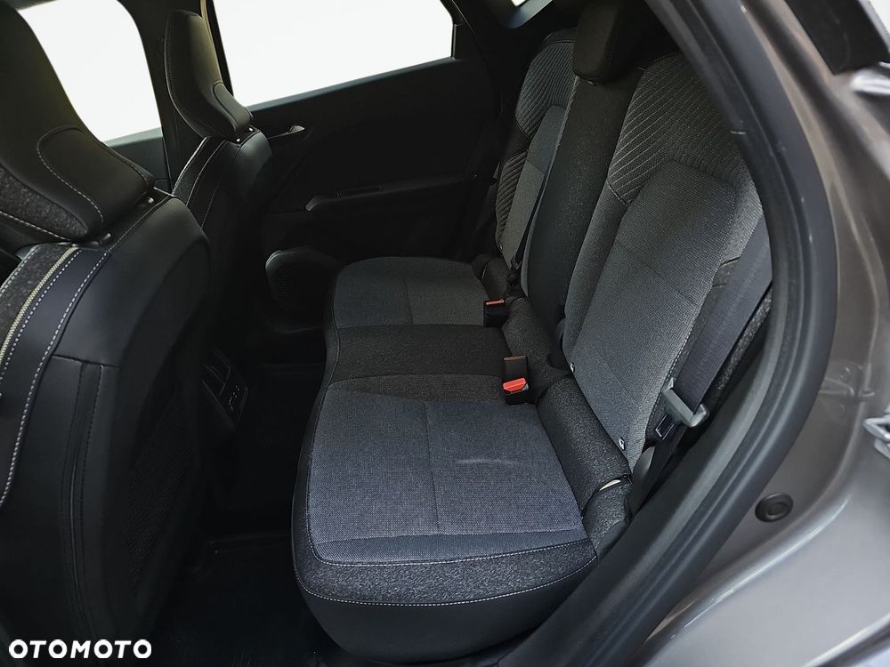 Renault Captur - 31