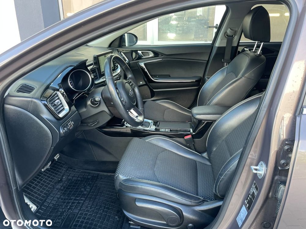 Kia Ceed 1.4 T-GDI L Business Line DCT - 9