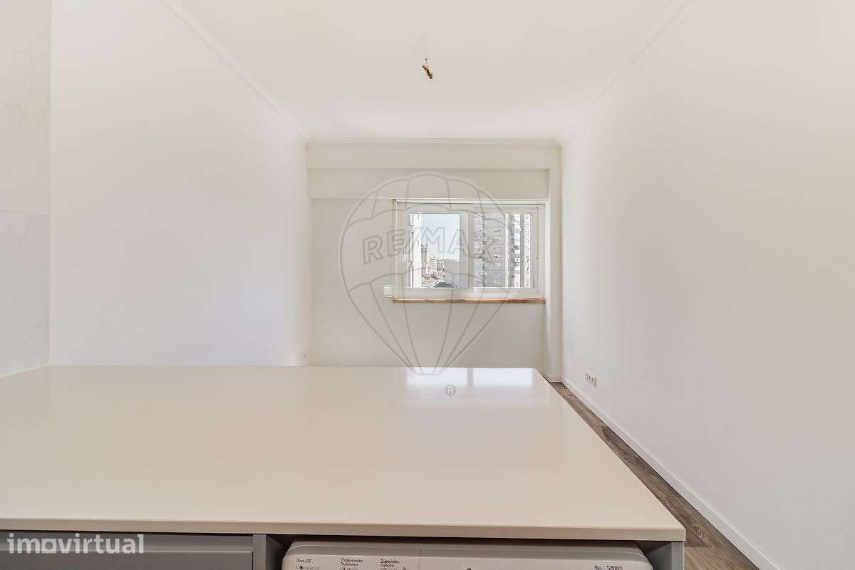Apartamento T1 para arrendamento - Grande imagem: 4/16