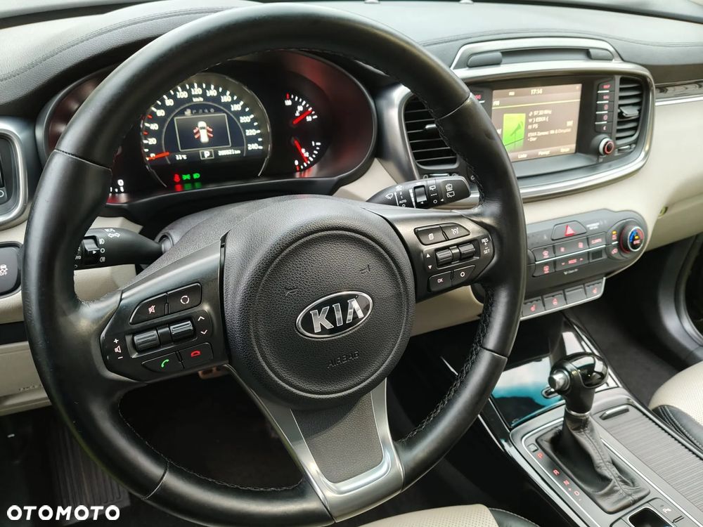 Kia Sorento - 8