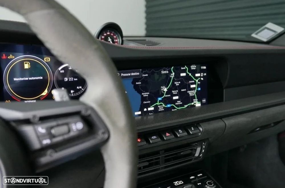 Porsche 911 (992) Carrera Cabrio 4 GTS PDK - 17