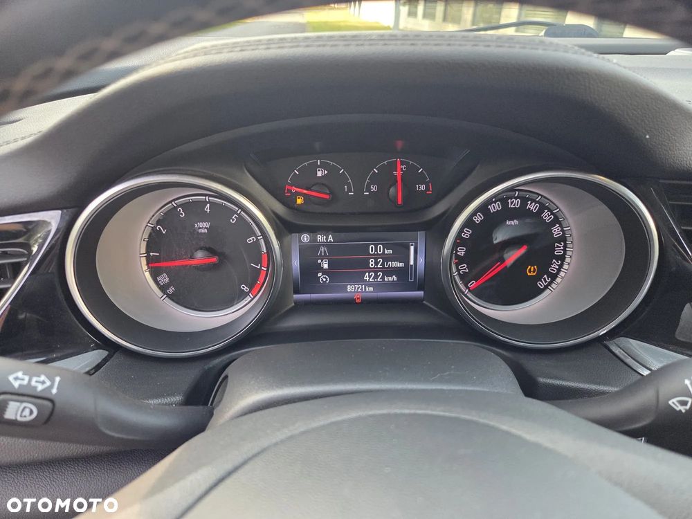 Opel Insignia - 22