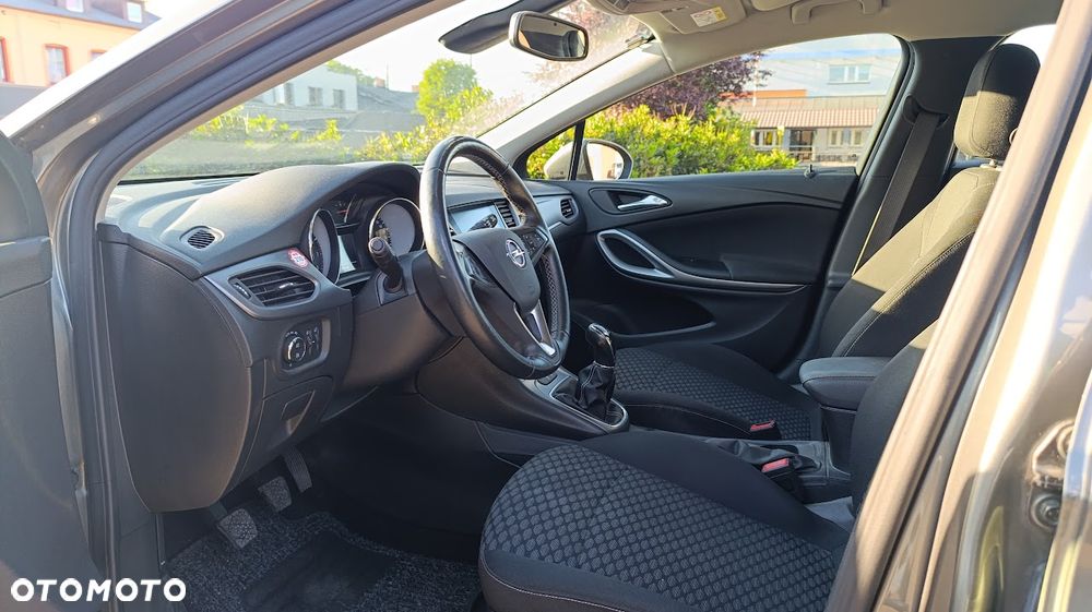 Opel Astra - 9