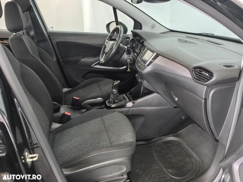 Opel Crossland - 25