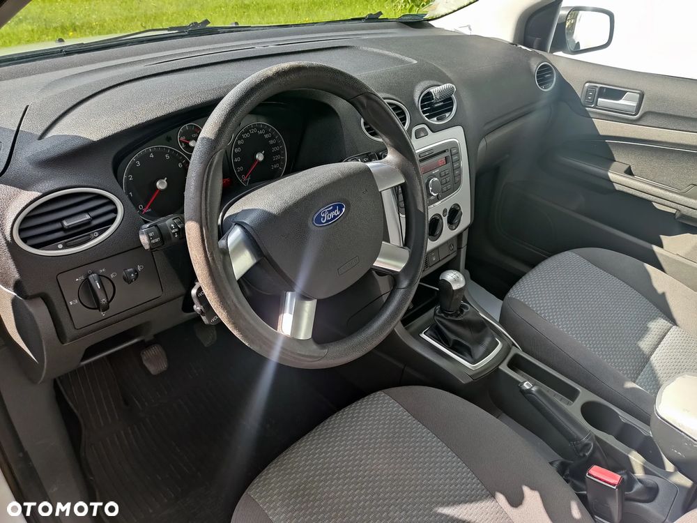 Ford Focus 1.6 Ti-VCT Trend - 4