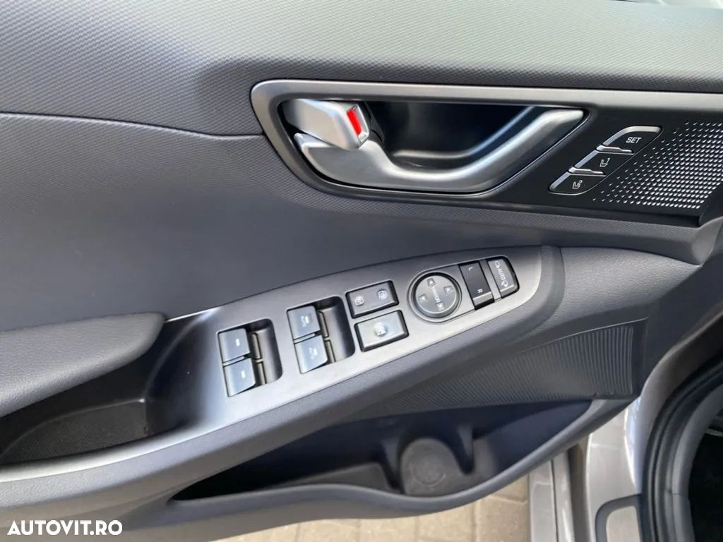 Hyundai IONIQ Hybrid 1.6 GDI Premium - 13