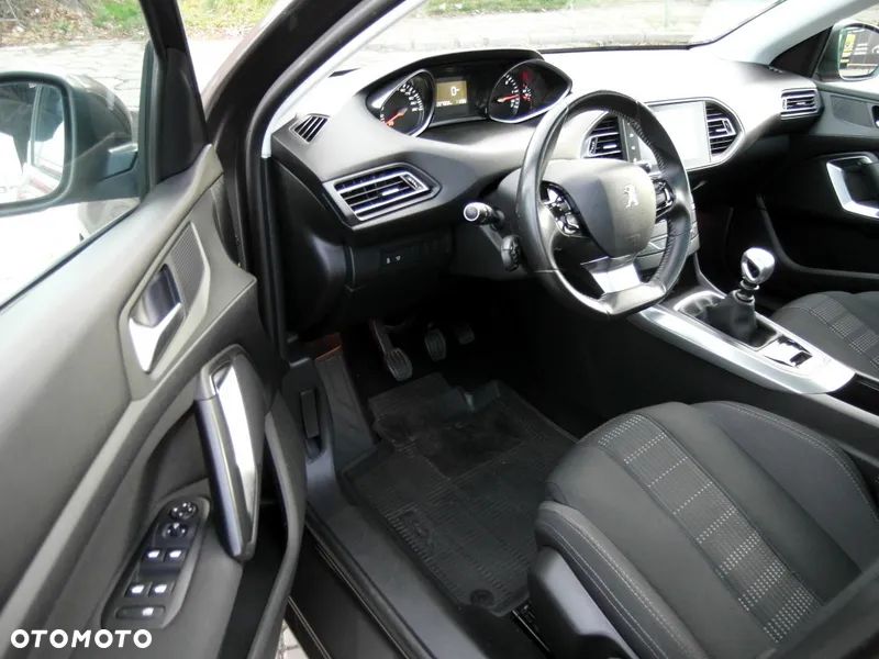 Peugeot 308 SW HDi FAP 150 Allure - 25