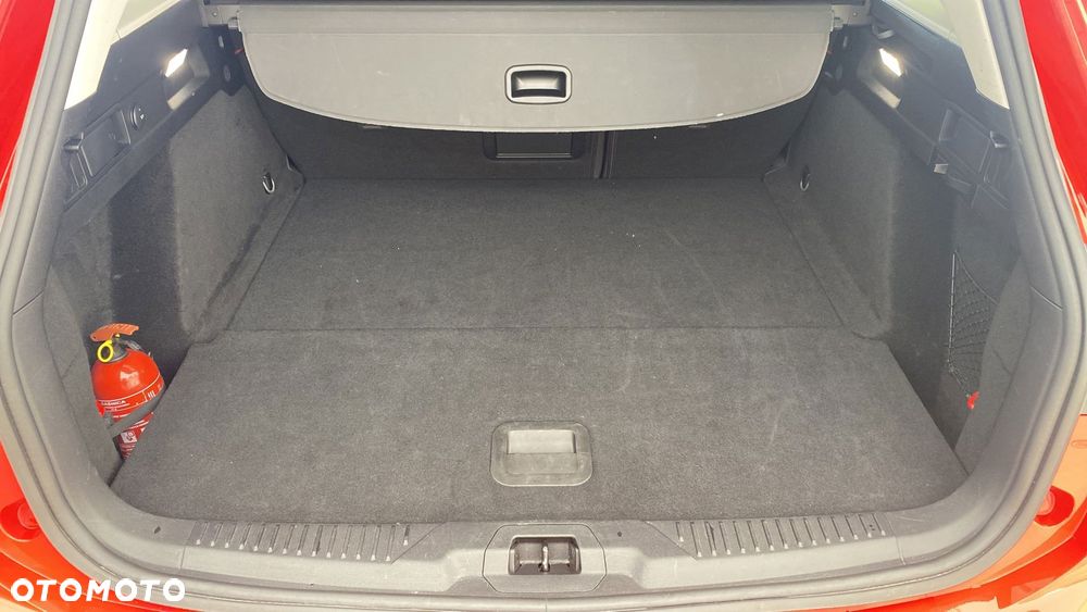 Ford Focus 1.0 EcoBoost mHEV Titanium X - 11