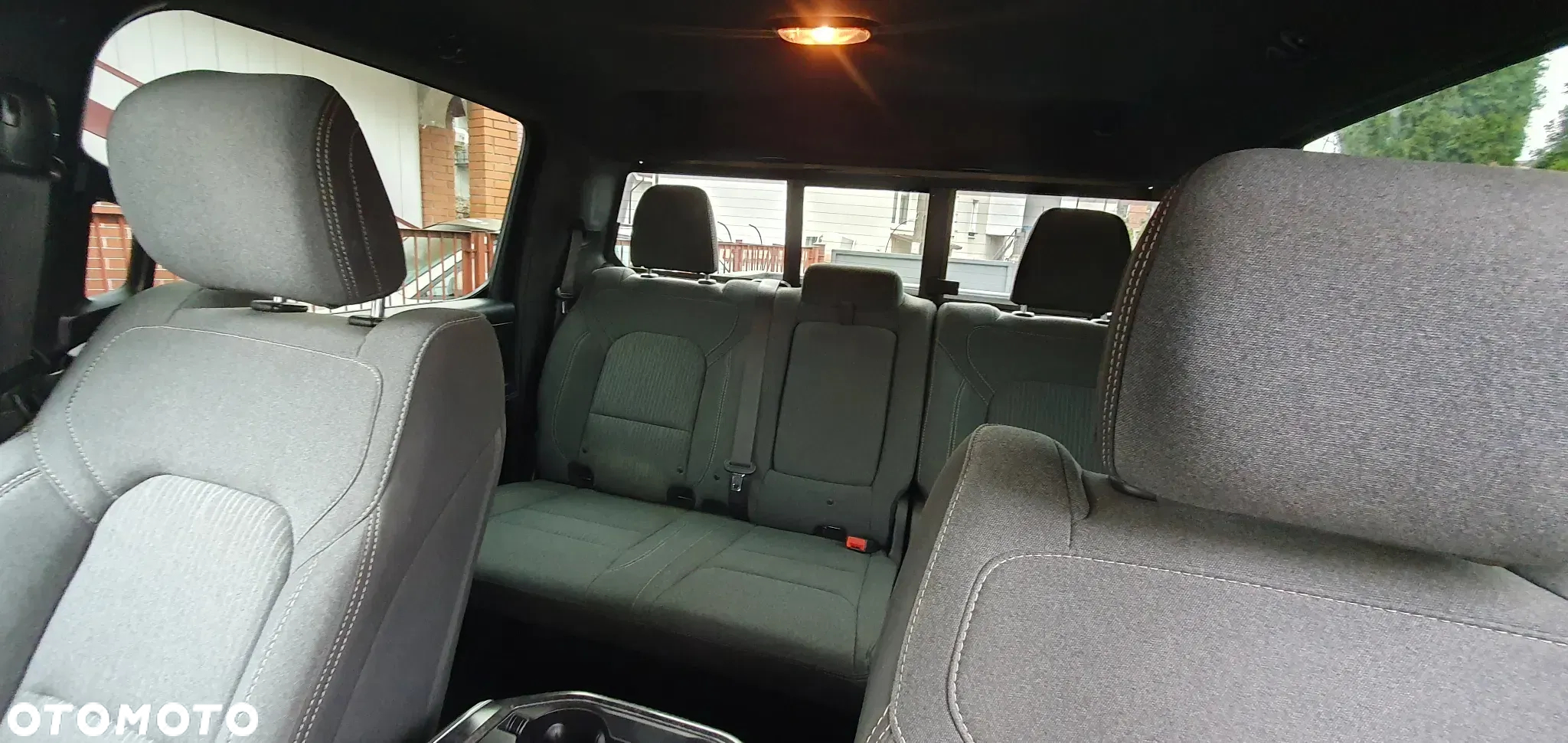 Dodge RAM 1500 5.7 4x4 - 22