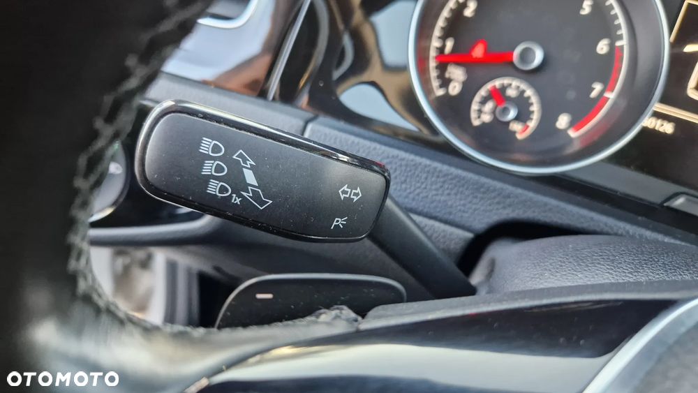 Volkswagen Golf VII 1.4 TSI BMT Highline DSG - 20