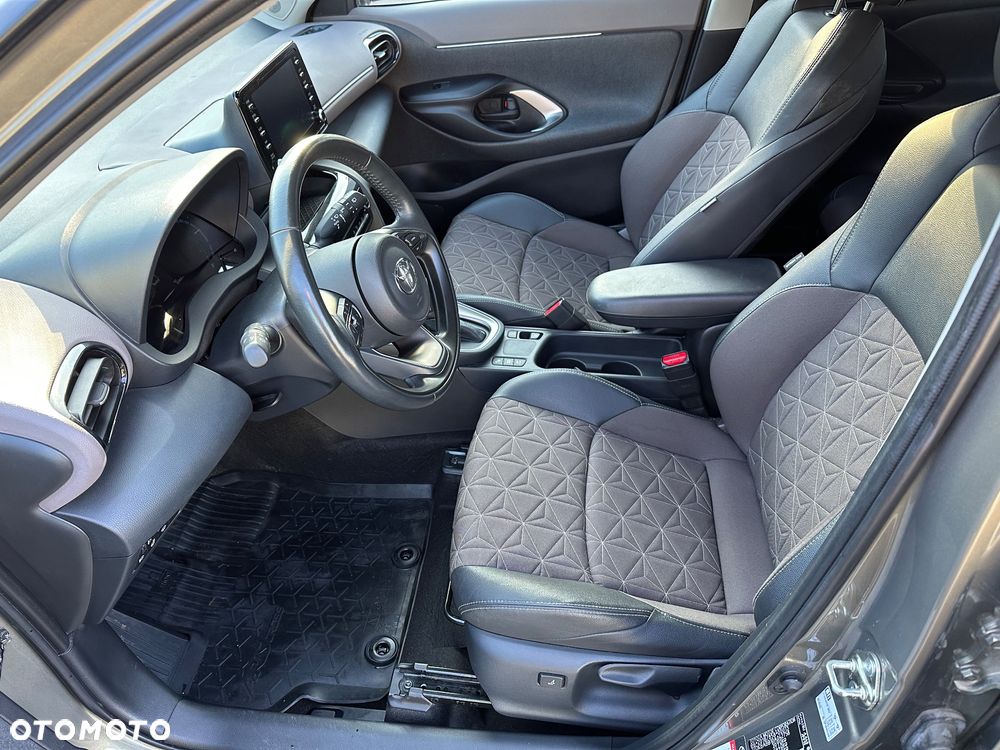 Toyota Yaris Cross Hybrid 1.5 Executive - 14