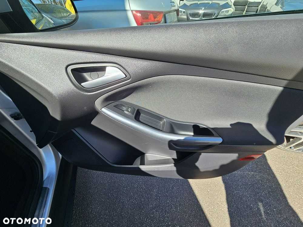 Ford Focus 1.6 EcoBoost Gold X (Edition) - 28