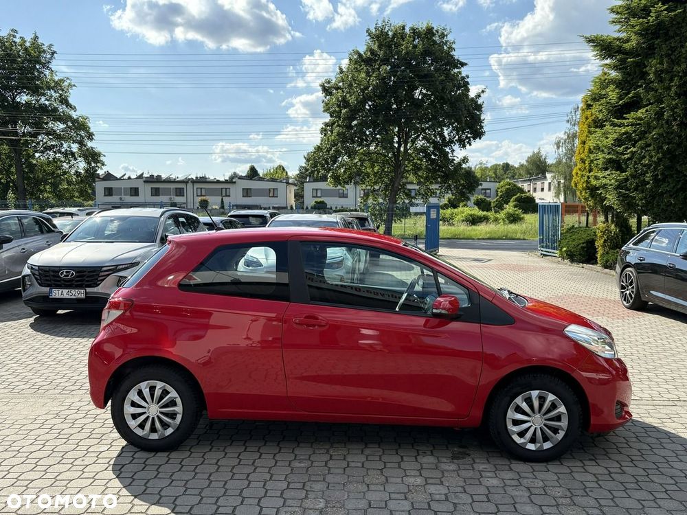 Toyota Yaris - 4