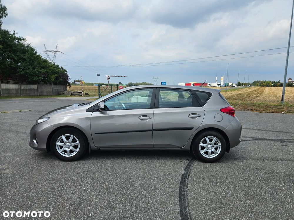 Toyota Auris 1.33 VVT-i Active - 15