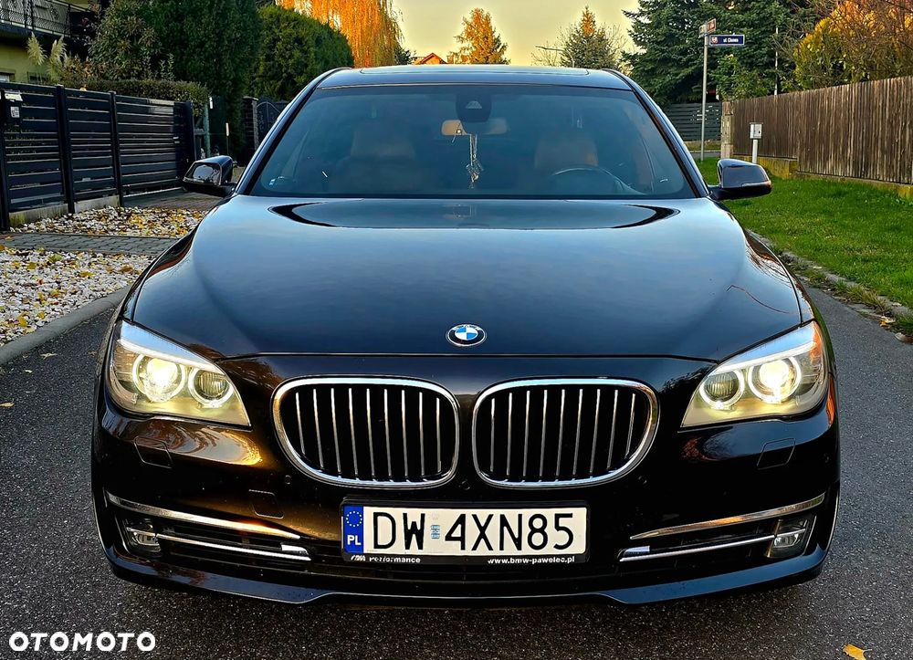 BMW Seria 7 740d xDrive - 3