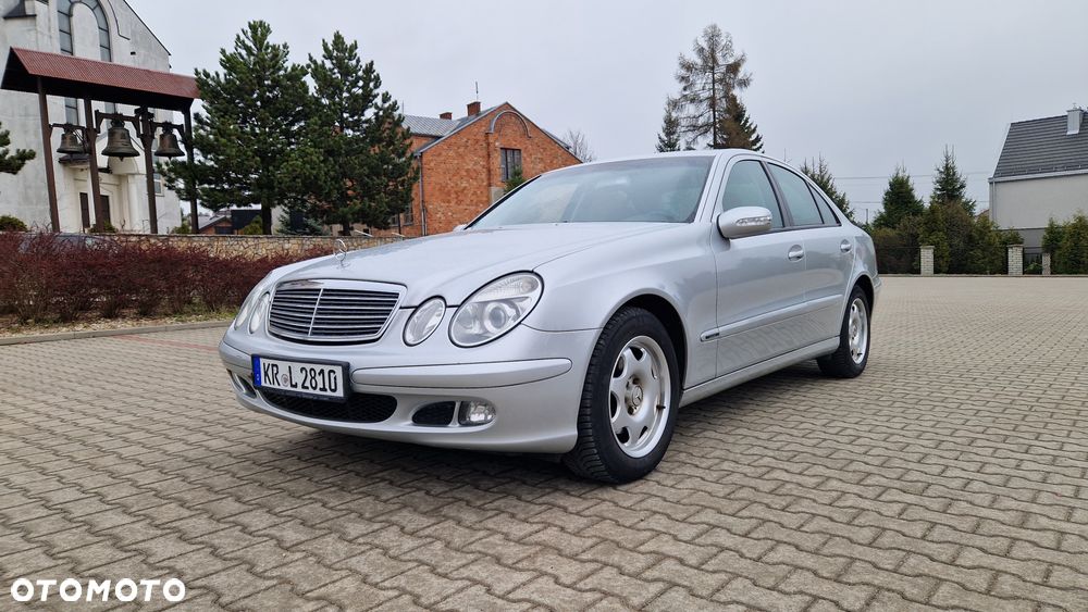 Mercedes-Benz Klasa E 200 Kompressor Automatik Classic - 26