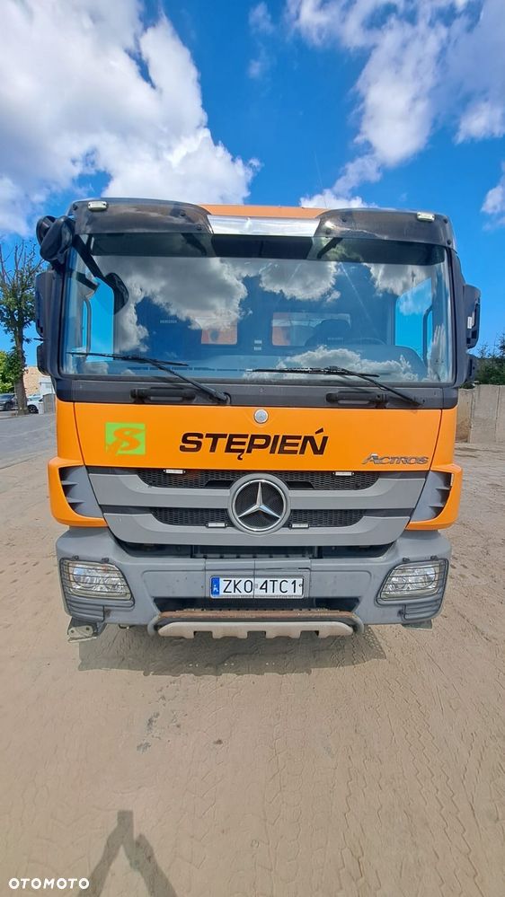 Mercedes-Benz Actros - 1