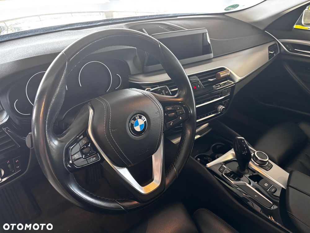 BMW Seria 5 520d Efficient Dynamics Edition - 20