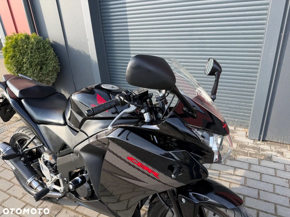 Honda CBR - 8