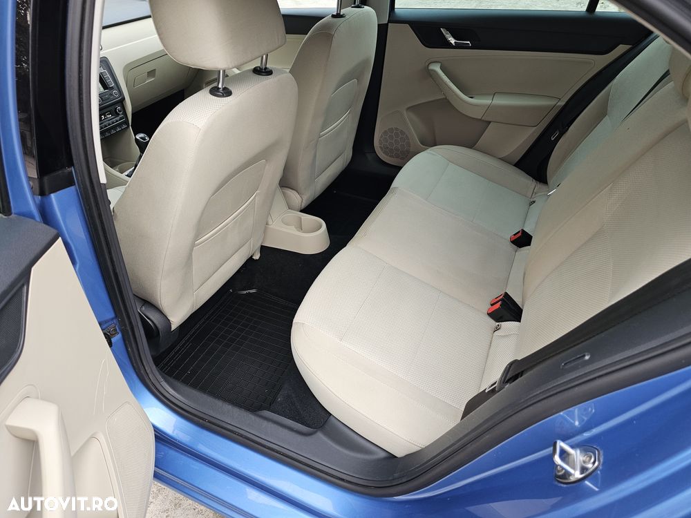 Skoda RAPID 1.6 TDI Style+ - 14