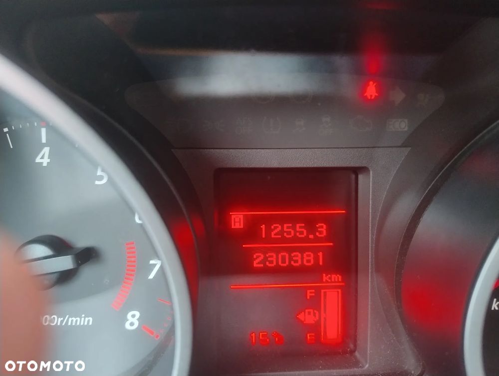 Mitsubishi Outlander 2.0 Intense 2WD - 10