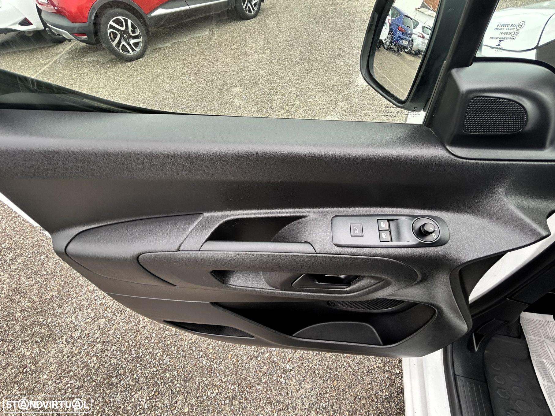 Peugeot Partner 1.5 BlueHDi Asphalt Longa - 12