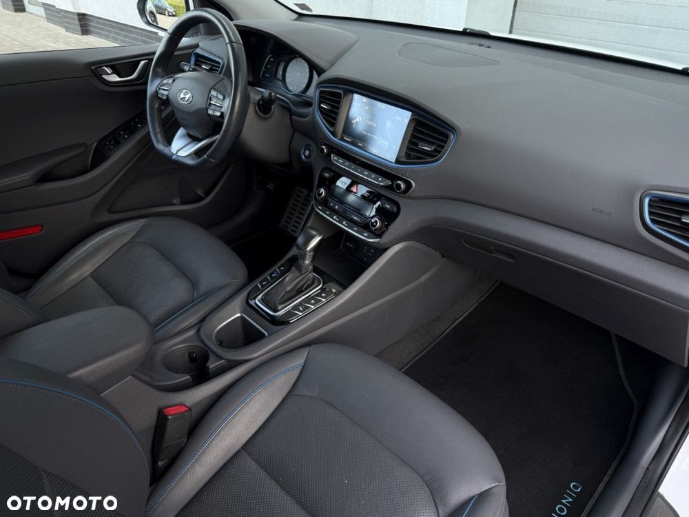 Hyundai IONIQ hybrid Premium - 29