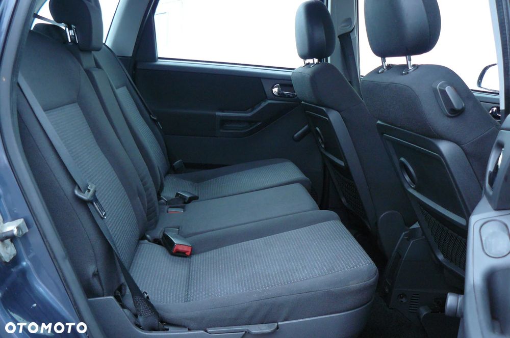 Opel Meriva - 23