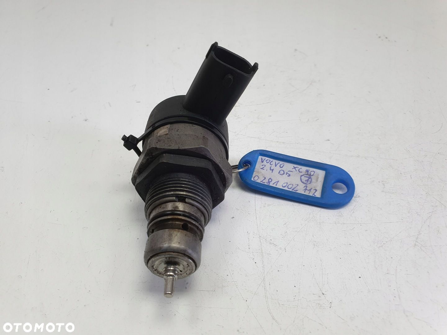Volvo S60 I V70 II 2.4 D5 CZUJNIK PALIWA zawór 0281002712 - 1