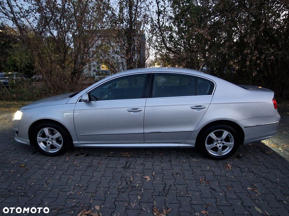 Volkswagen Passat - 5