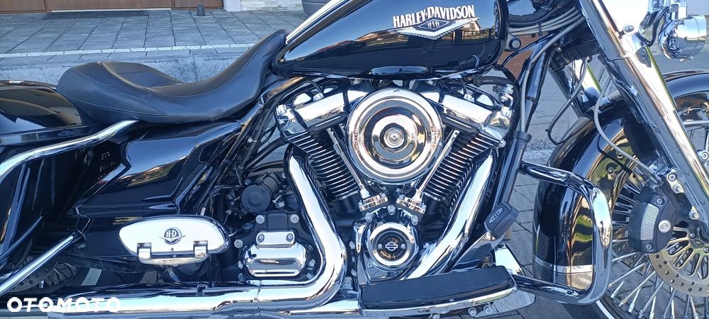 Harley-Davidson Touring Street Glide - 6