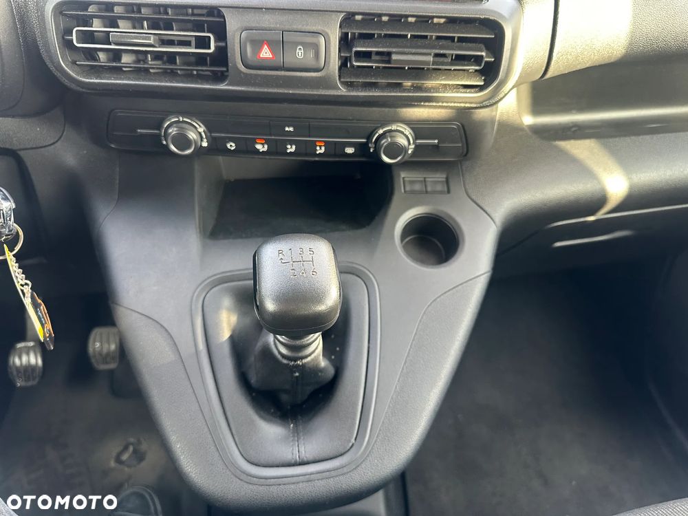 Toyota Proace City Verso Long 1.5 D-4D Business - 18