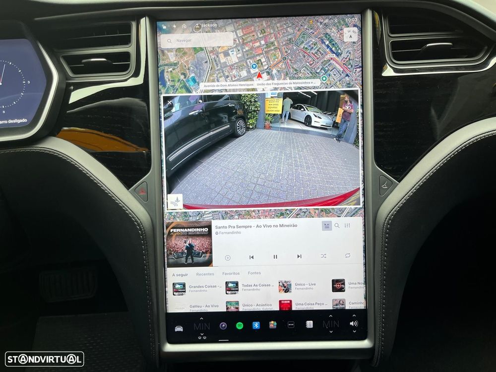Tesla Model S - 19