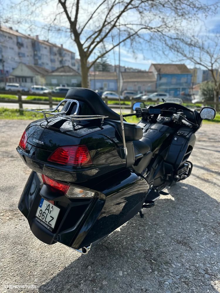 Honda Goldwing - 12