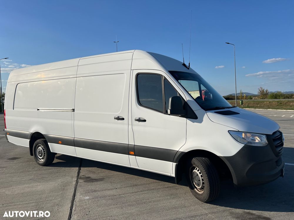 Mercedes-Benz Sprinter - 2