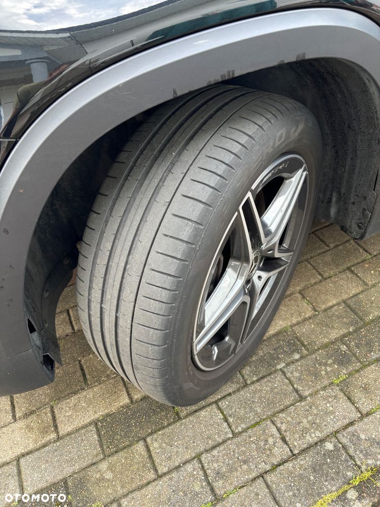 Mercedes-Benz GLB 220 d 4-Matic AMG Line 8G-DCT - 5