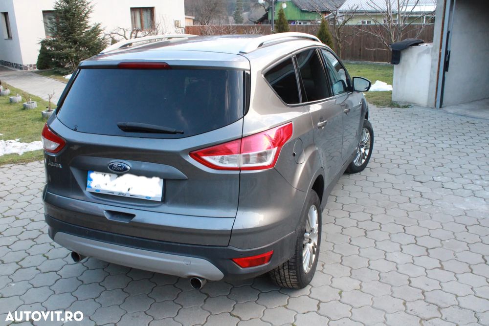 Ford Kuga 2.0 TDCi 4x4 Aut. Titanium - 6