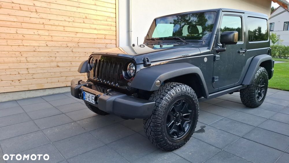 Jeep Wrangler - 2