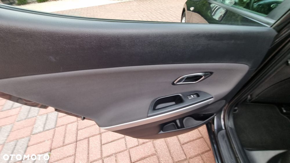 Kia Ceed 1.6 GDI Dream-Team Edition - 16