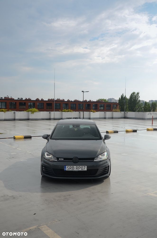 Volkswagen Golf 2.0 TDI BMT GTD - 1