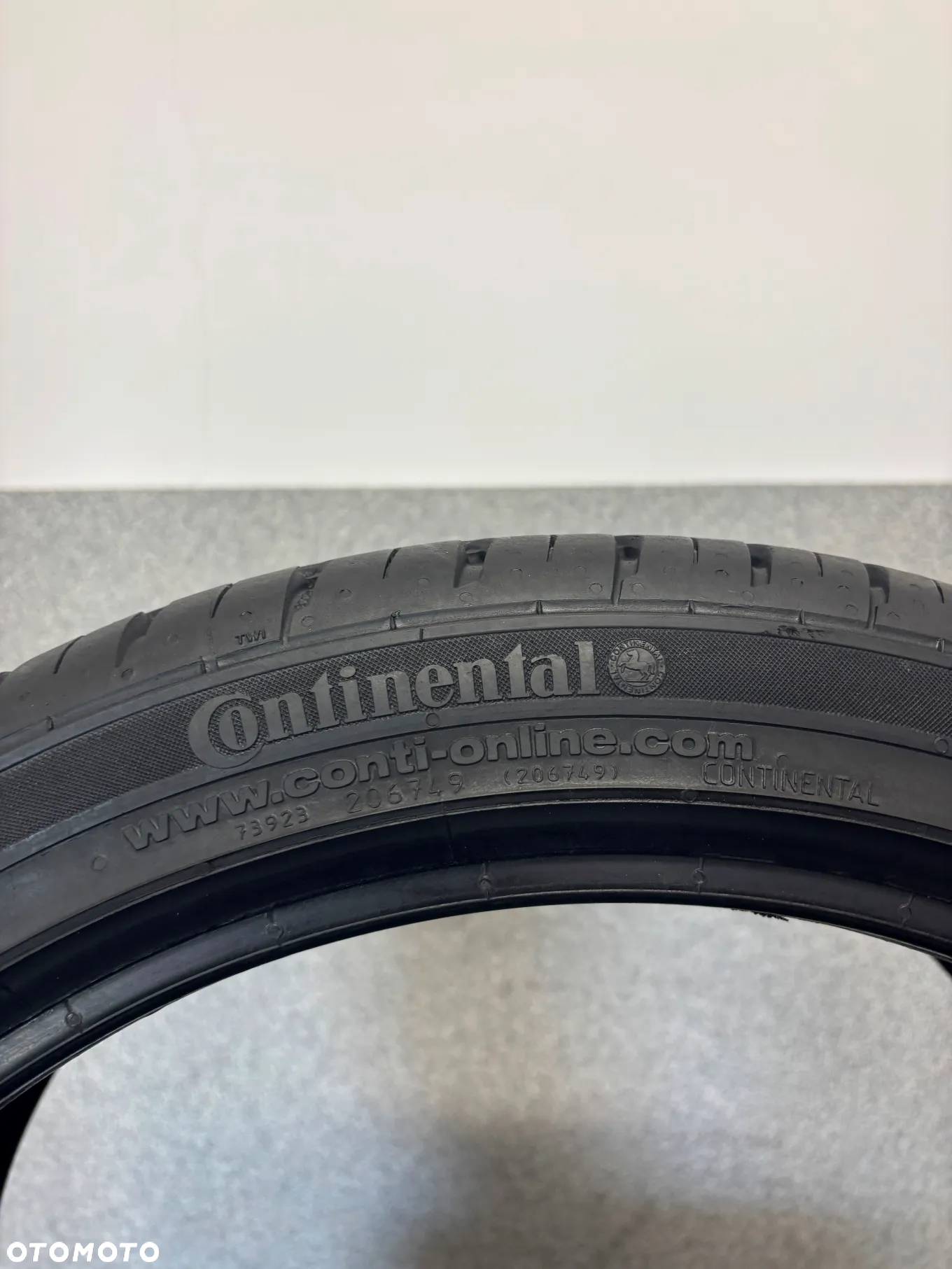 2 OPONY LETNIE CONTINENTAL 215/40/17  87V  XL,E4 - 9