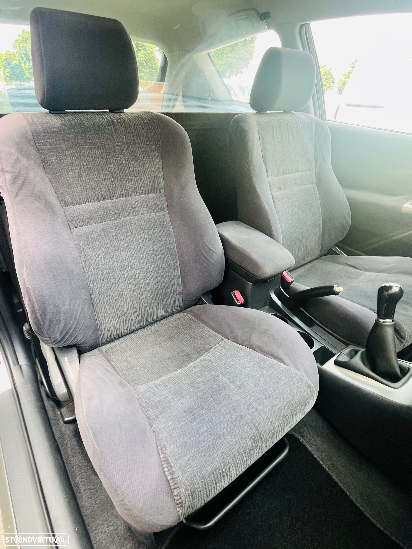 Toyota Corolla 2.0 D4D - 33