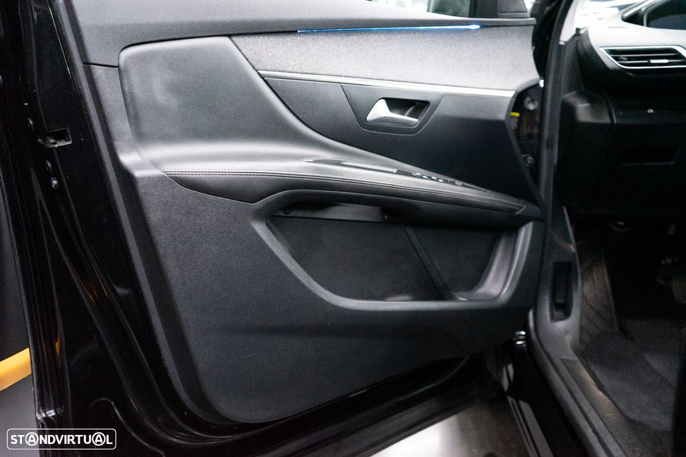 Peugeot 3008 BlueHDi 130 Stop & Start EAT8 Allure - 22