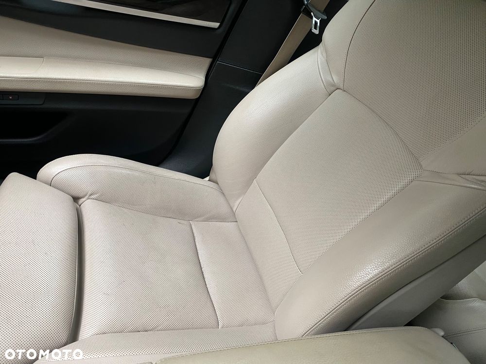 BMW Seria 7 740d xDrive - 27