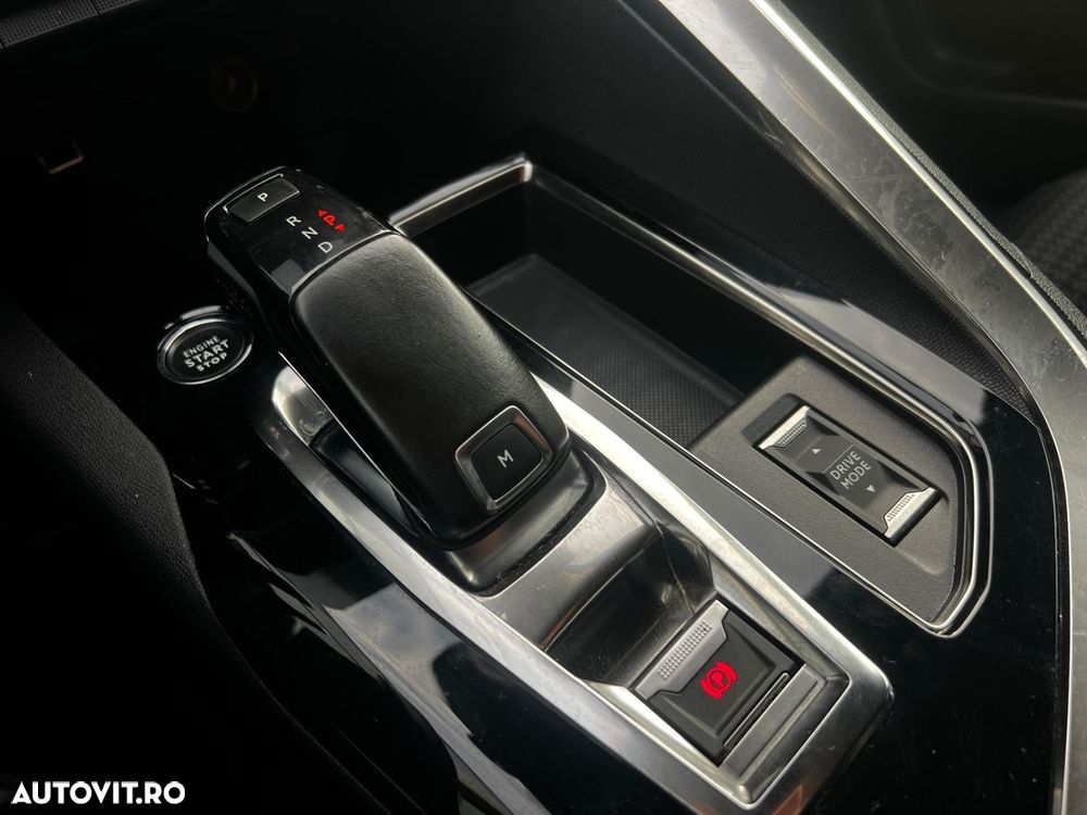 Peugeot 3008 1.2 PureTech 130 EAT8 Allure Pack - 13