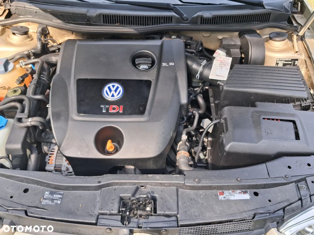 Volkswagen Golf - 14