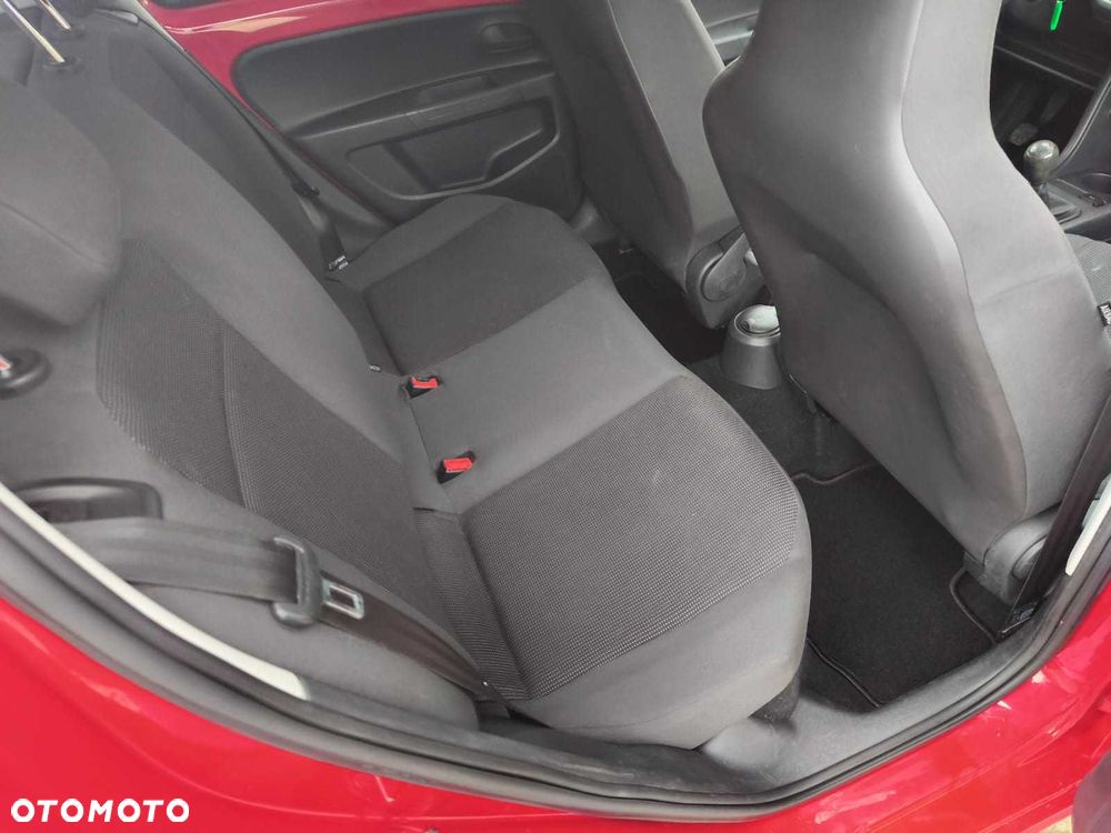 Volkswagen up! - 8