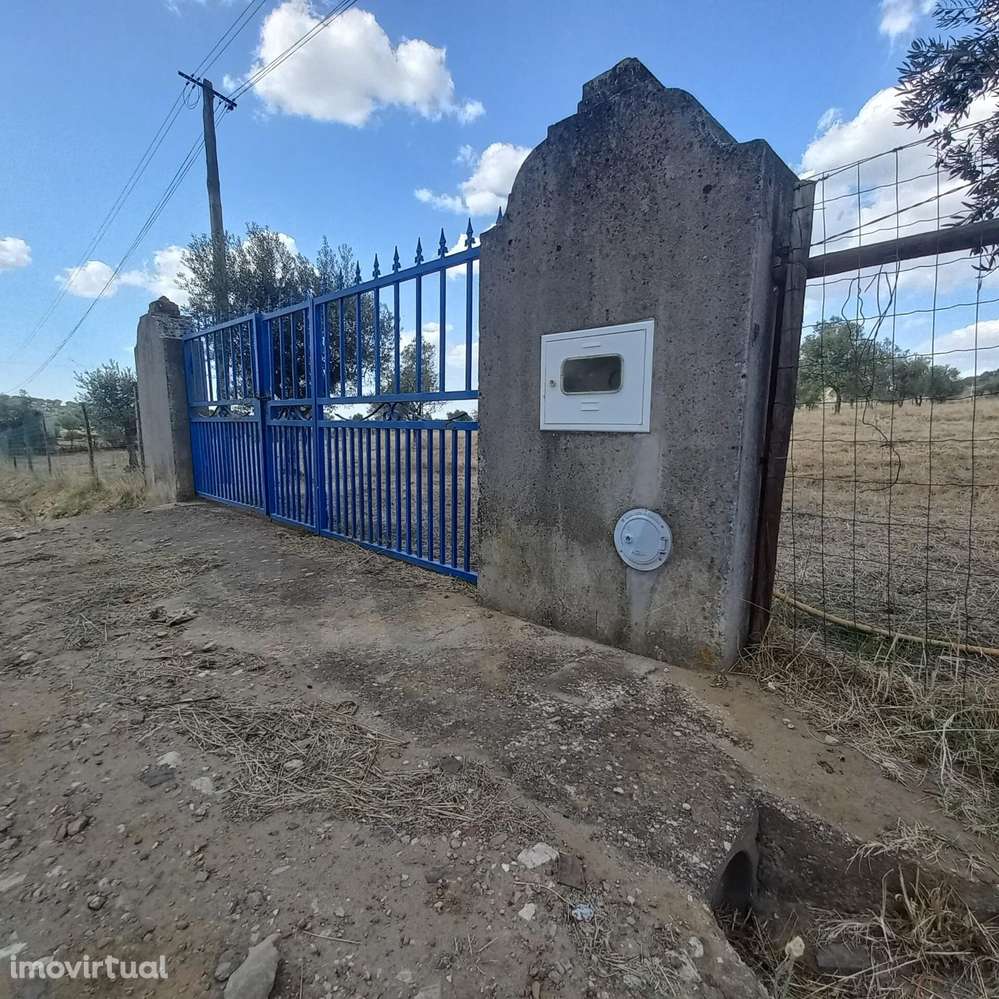 Terreno com potencial de construção em Santiago do Escoural - Grande imagem: 2/51