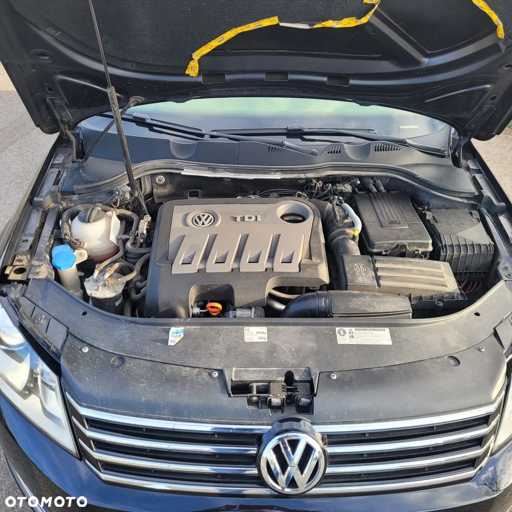 Volkswagen Passat 2.0 TDI 4Mot Highline DSG - 24